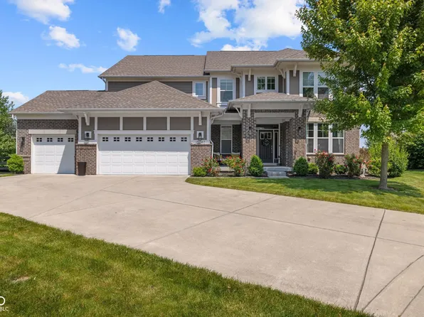 15047 Glenmoor Cir, Carmel, IN 46033