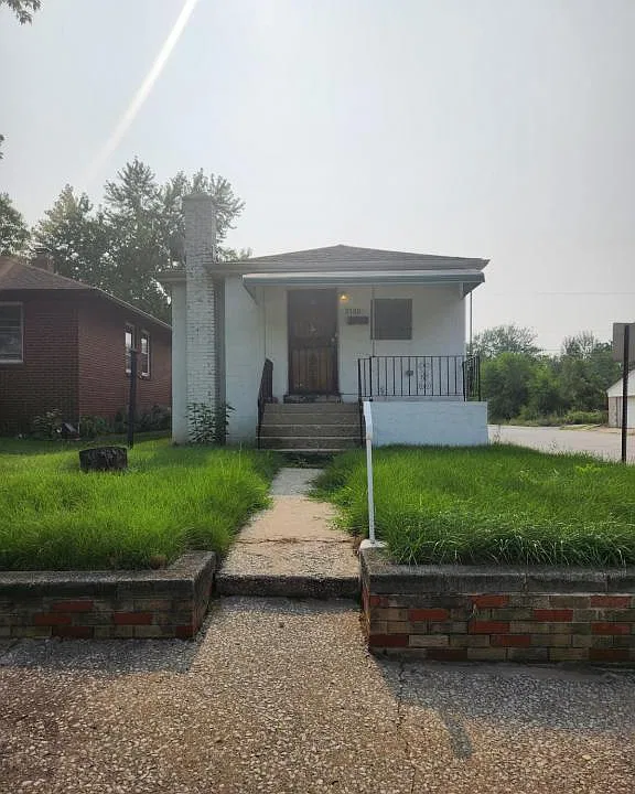 2700 Jefferson St