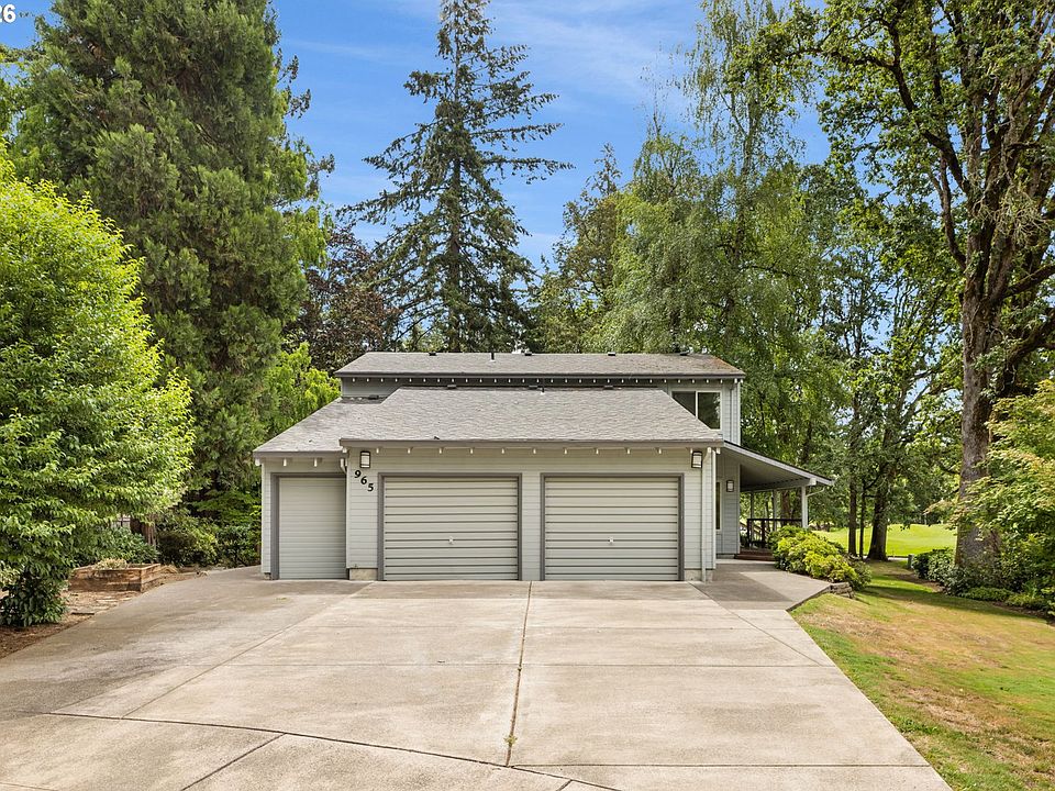 1st image of 965 NE 34th Pl