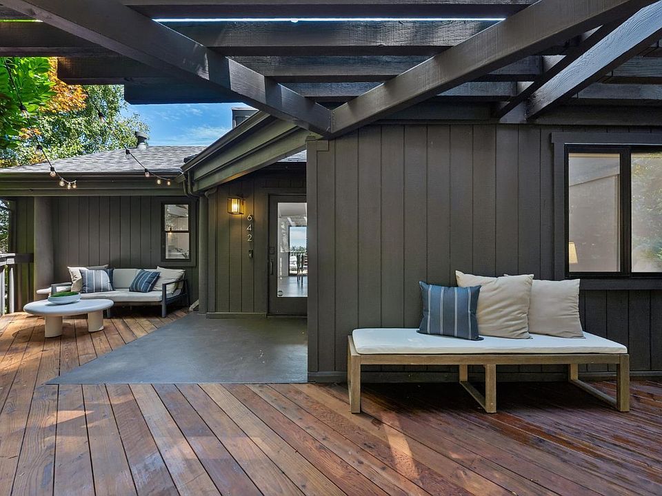 1st image of 642 Amaranth Boulevard