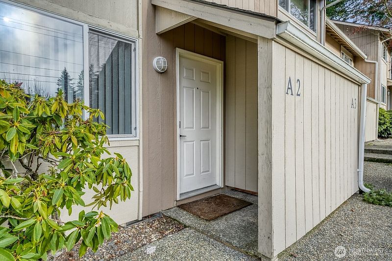 3rd image of 2300 9th Ave SW #A2