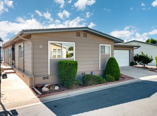 66 Poinsettia Gardens Dr, Ventura, CA 93004