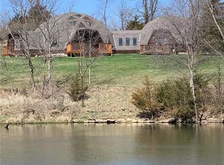 7501 County Road 422, Savannah, MO 64485