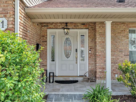 4th image of 4401 Cleary Ave