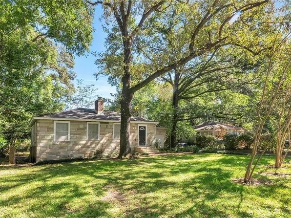 5220 Greenwood Ln, Mobile, AL 36608