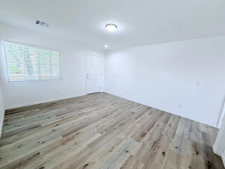 3610 Wireless Ct — Photo 5