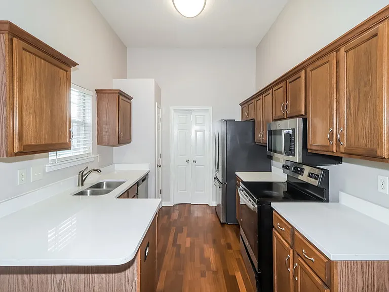 1058 Green Fern Cv — Photo 7