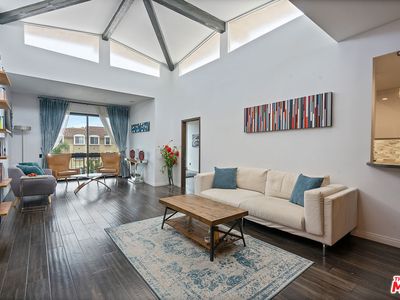 2175 S Beverly Glen Blvd APT 403, Los Angeles, CA, 90025
