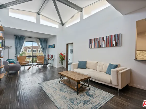 2175 S Beverly Glen Blvd APT 403, Los Angeles, CA 90025