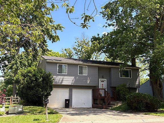 3rd image of 8720 Exeter Pl