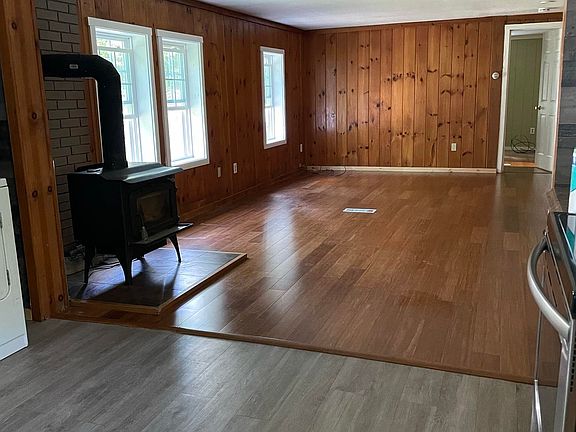 5th image of 208 Grafton Turnpike Road