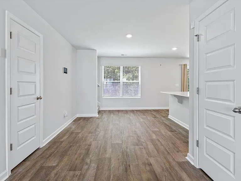 117 Azure Dr — Photo 21