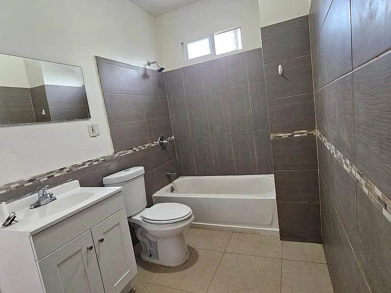 126 Monticello Ave #2 — Photo 8