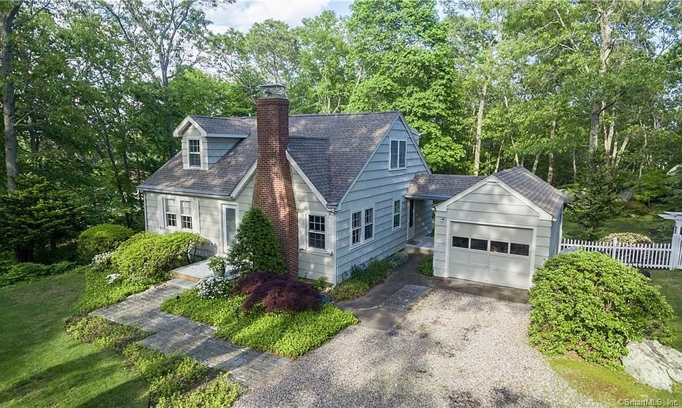 1st image of 4 Oakwood Ave