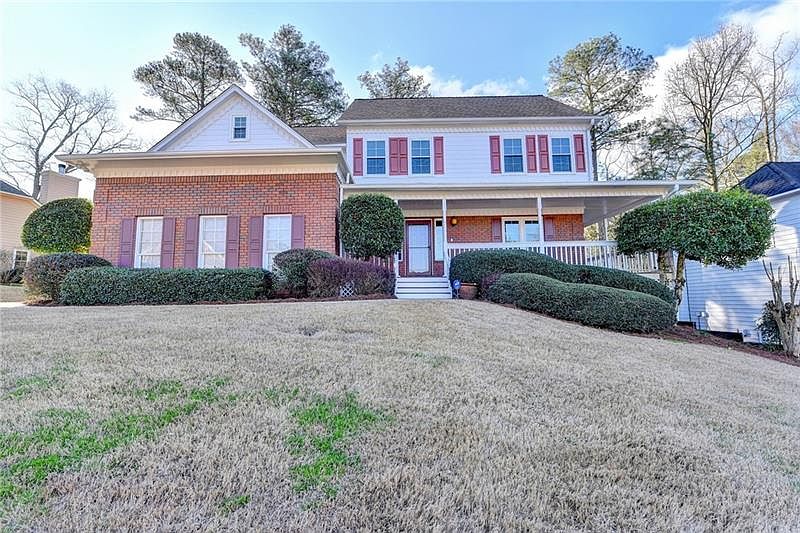 1st image of 141 Chastain Manor Dr