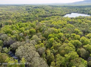 55 S Mountain Rd, Wallkill, NY 12589