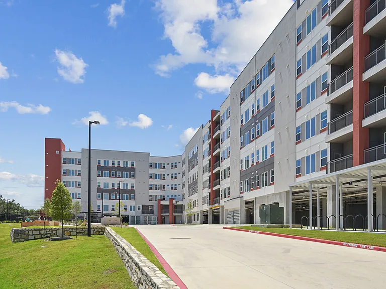 Ekos City Heights — Photo 7