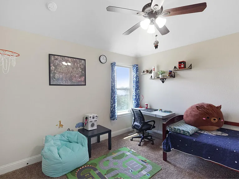 2573 Hannah Cir — Photo 11