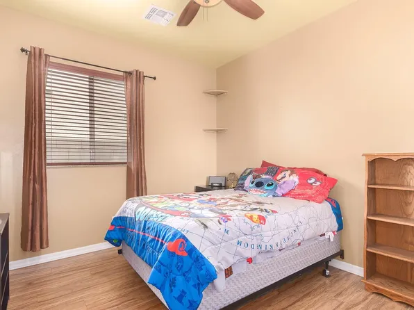 13635 W Gelding Dr, Surprise, AZ 85379