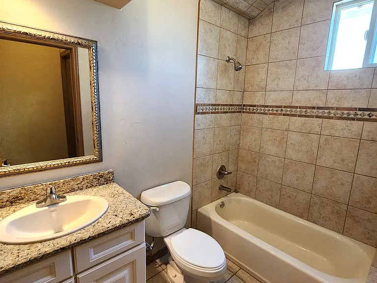 4189 Capistrano Ave — Photo 33