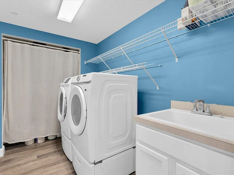 7296 Marathon Dr #404 — Photo 34