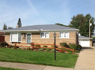28135 Bradner Dr, Warren, MI 48088