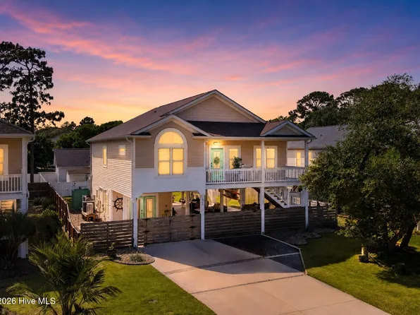131 NE 15th Street, Oak Island, NC 28465