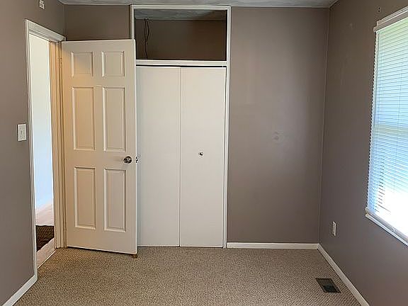 Bedroom #1
8.8 x 9.10