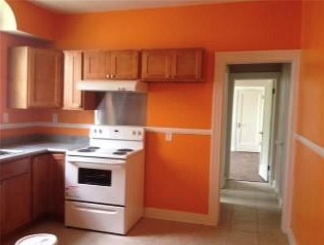 2nd image of 3426 Havana St