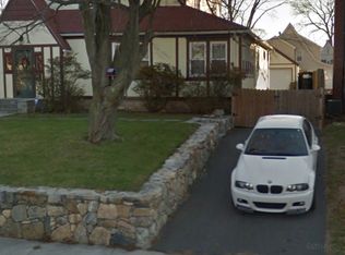 305 Hubbard Ave, Stamford, CT 06905