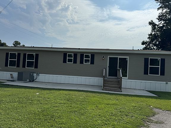2nd image of 550 Coyote Cres