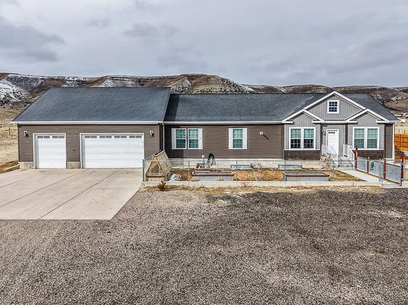 3 Winds View Dr, Rock Springs, WY 82901