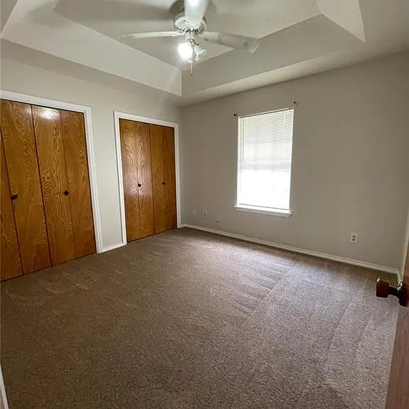 1305 James Cir — Photo 11