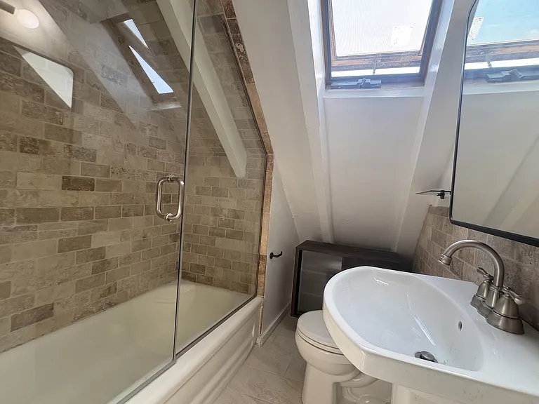 2515 W Charleston St #3 — Photo 6