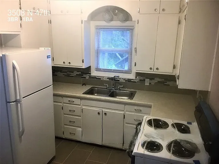 3508 N 47th Ave — Photo 12