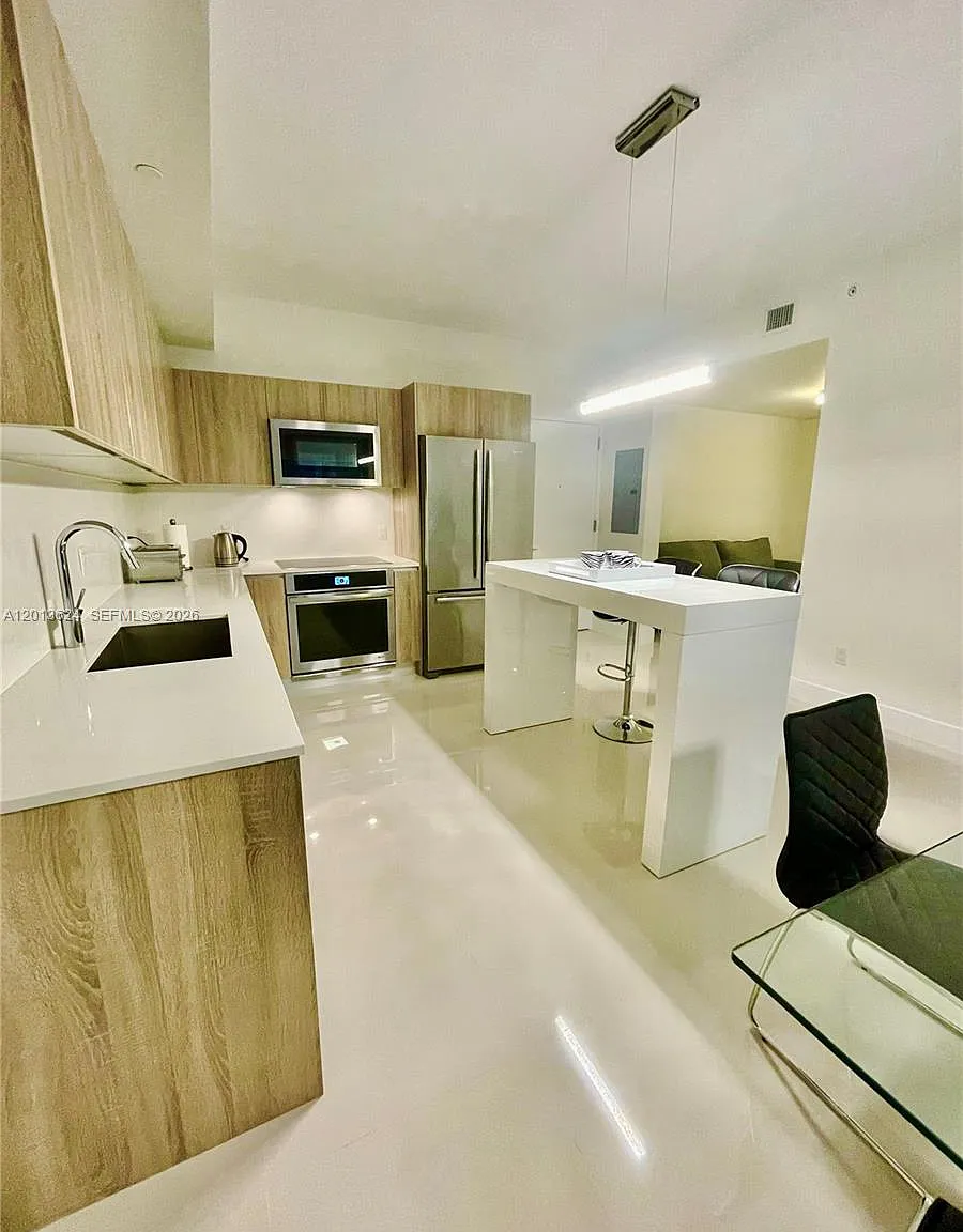 Aventura Parksquare Resid — Photo 3
