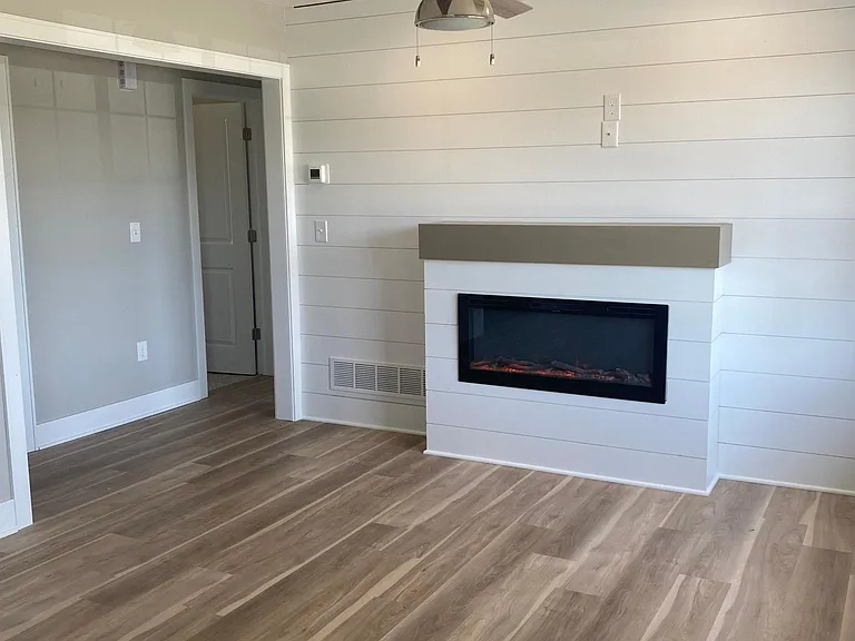 657 London Ave — Photo 5