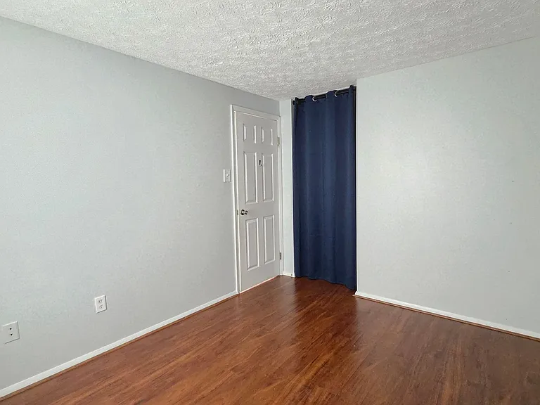 8256 Burning Forest Ct — Photo 24