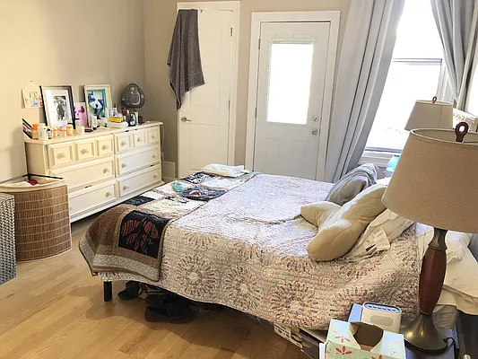 Rented by Alpha Properties NYC I LLC | media 63