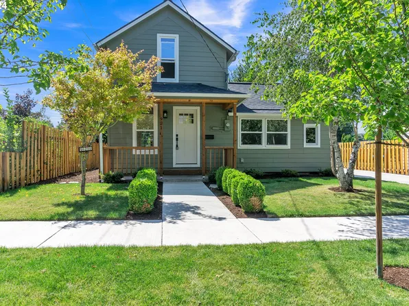 921 NE Galloway St, McMinnville, OR 97128