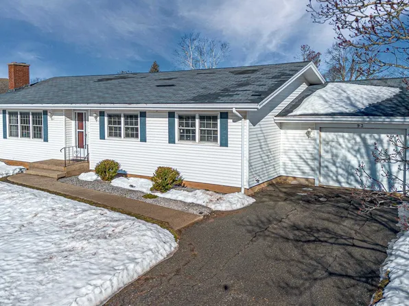 93 Nassau St, Charlottetown, PE C1A 7V9