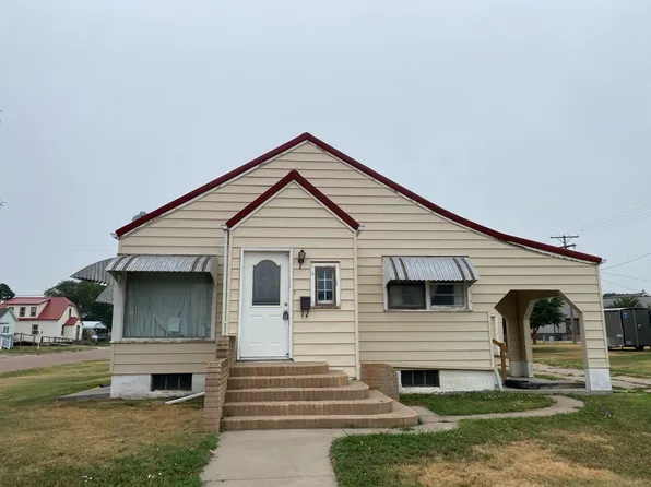 120 W 3rd St, Oakley, KS 67748