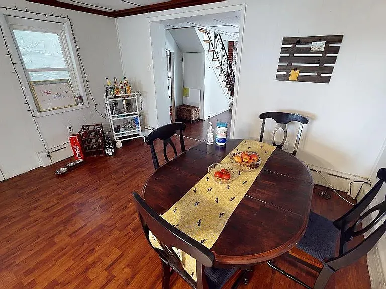 415 E Flora St — Photo 8