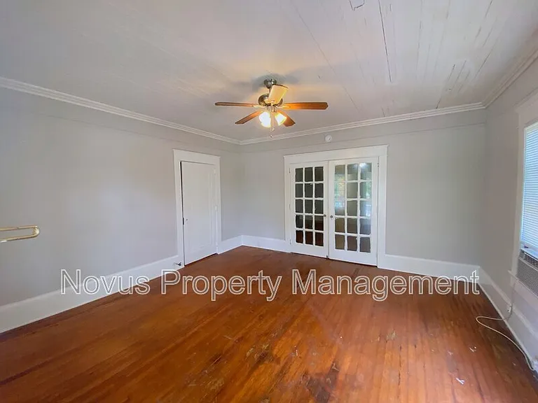 319 College St #A — Photo 10