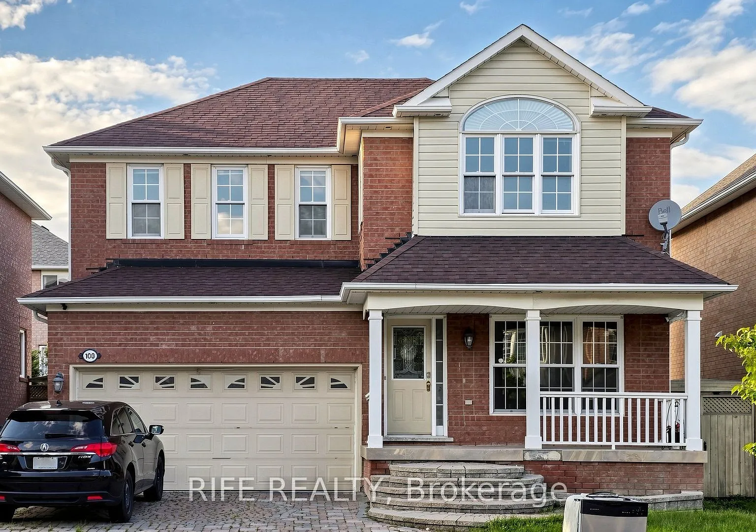 4 bed, $4,000 — Photo 1