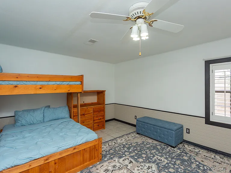 610 W Hermosa Dr — Photo 45