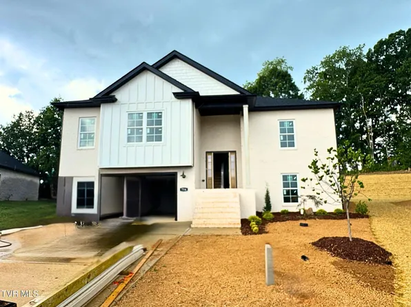 754 Hunts Terrace Dr, Kingsport, TN 37663
