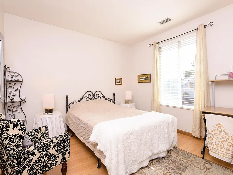 One of the regular bedrooms