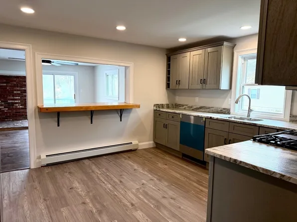 56 N Broadway, Haverhill, MA 01832