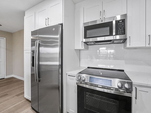 3rd image of 662 Tamarack Ave #668-1